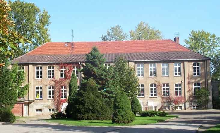 alte Schule in Prüzen